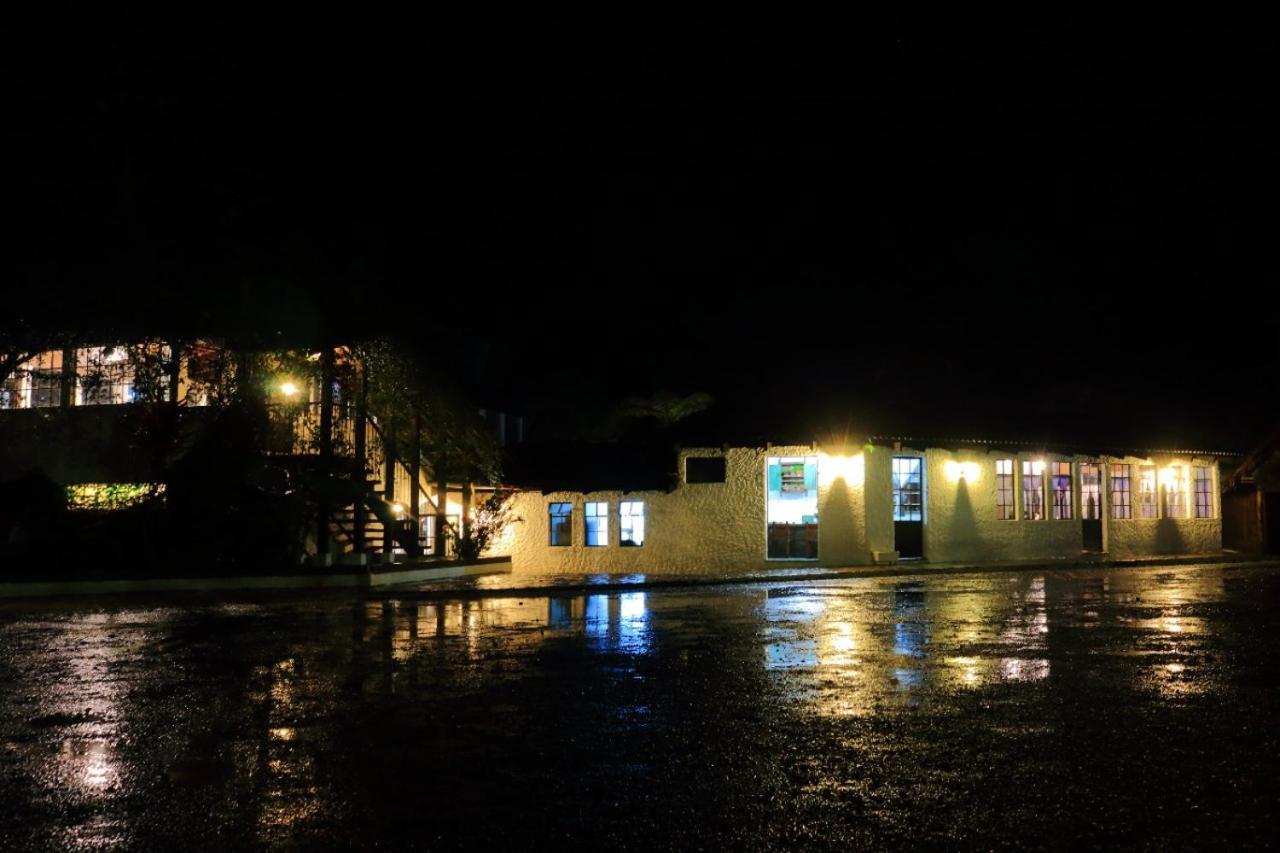 Posada Montana Del Quetzal Cobán Esterno foto