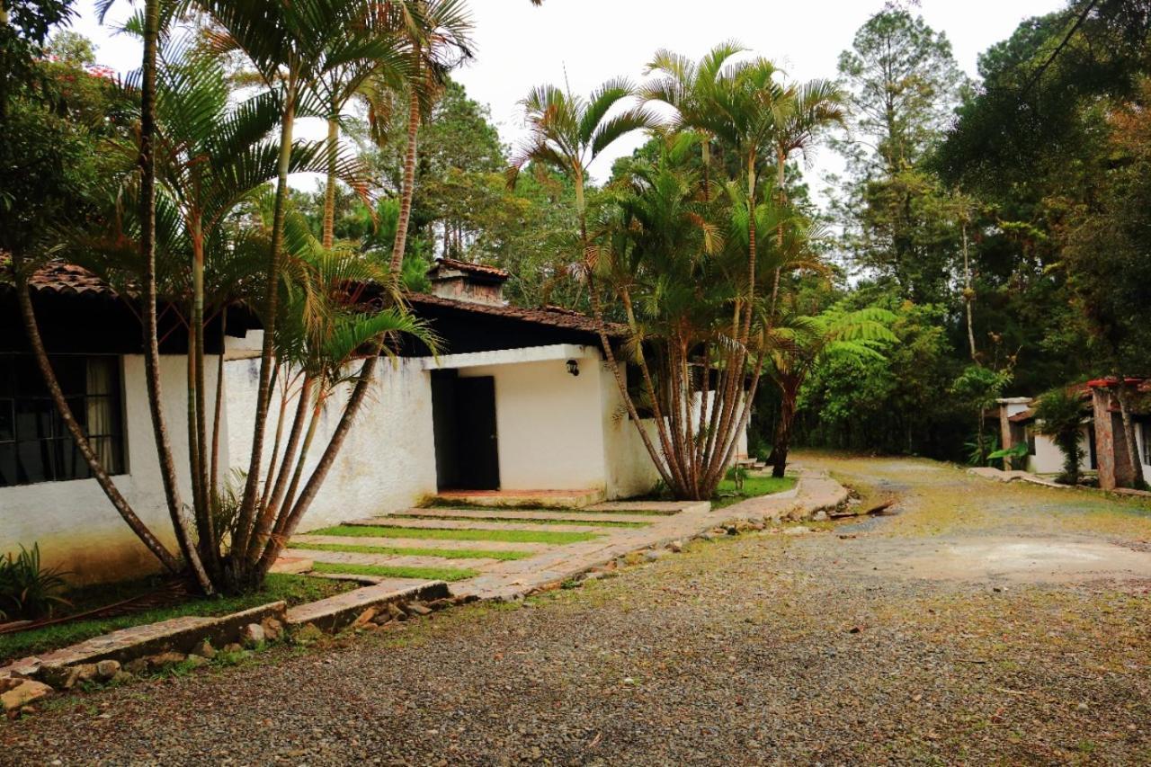 Posada Montana Del Quetzal Cobán Esterno foto
