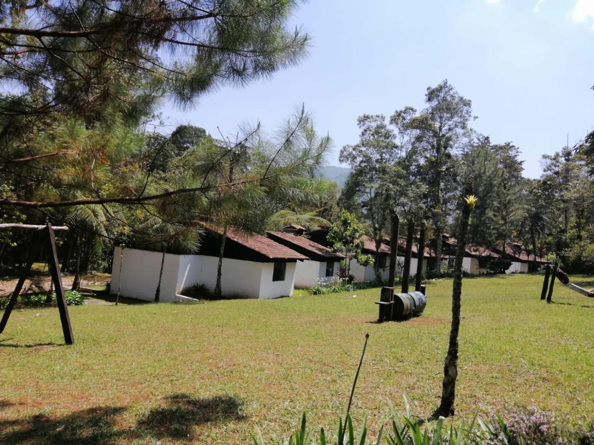 Posada Montana Del Quetzal Cobán Esterno foto