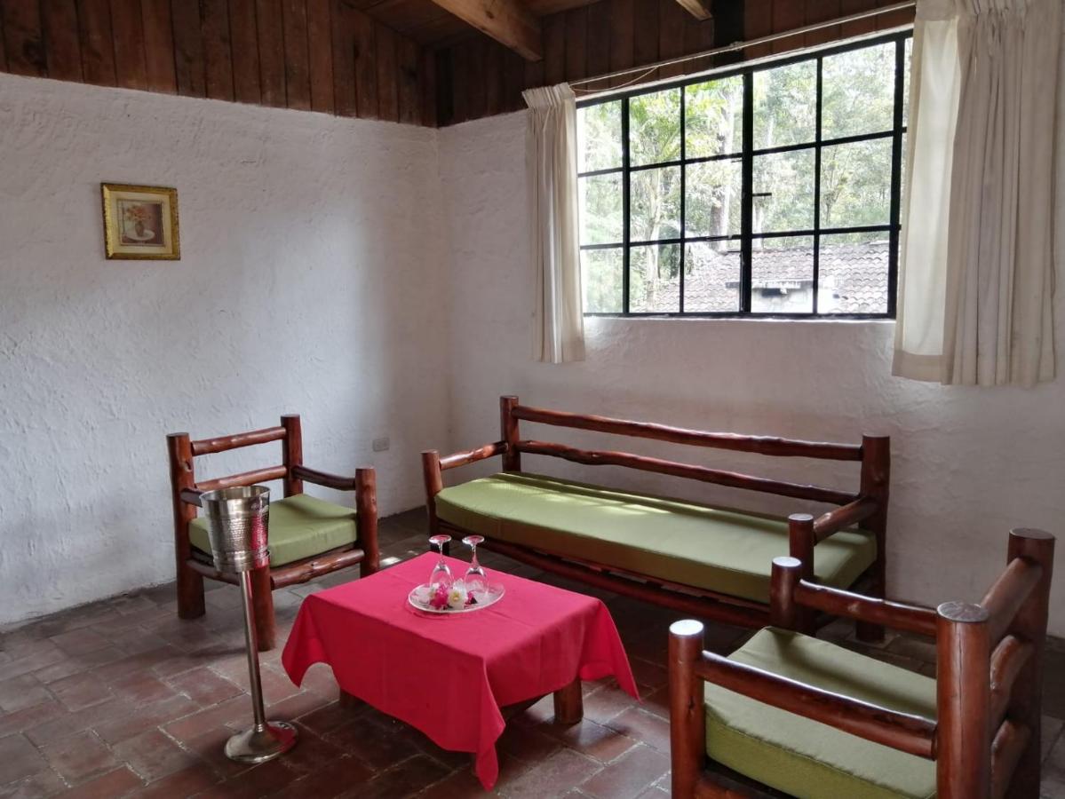 Posada Montana Del Quetzal Cobán Esterno foto
